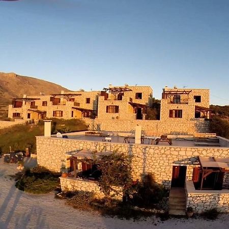 Ville Du Soleil - Exclusive Homes With Rustic Charm And Sensational Views Of The Mediterranean Sea Makrýgialos Dış mekan fotoğraf
