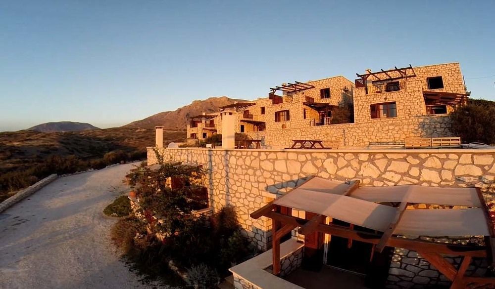 Ville Du Soleil - Exclusive Homes With Rustic Charm And Sensational Views Of The Mediterranean Sea Makrýgialos Dış mekan fotoğraf