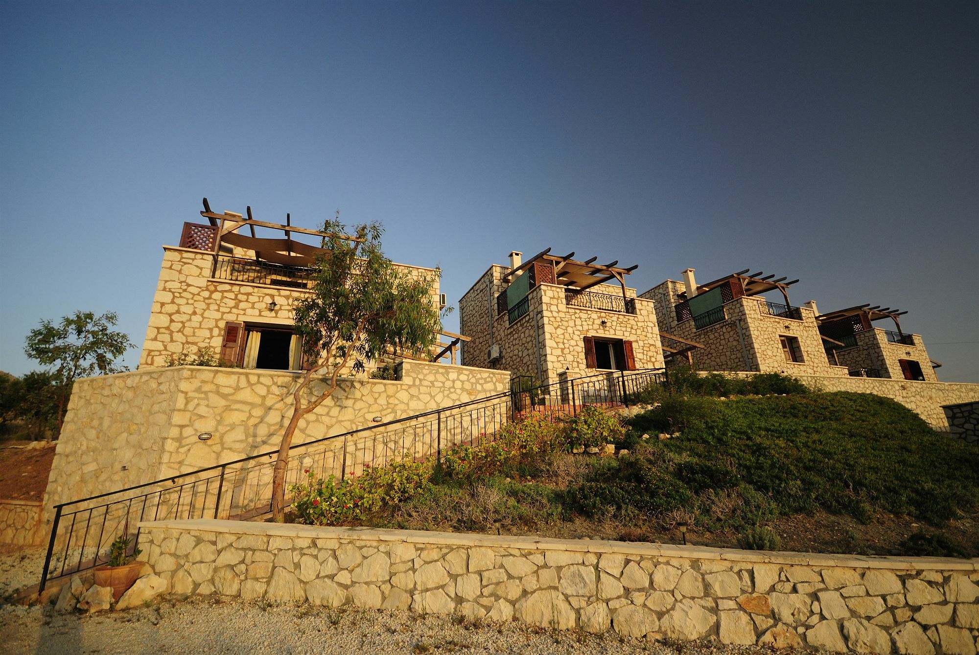 Ville Du Soleil - Exclusive Homes With Rustic Charm And Sensational Views Of The Mediterranean Sea Makrýgialos Dış mekan fotoğraf