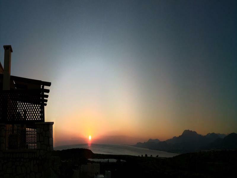 Ville Du Soleil - Exclusive Homes With Rustic Charm And Sensational Views Of The Mediterranean Sea Makrýgialos Dış mekan fotoğraf