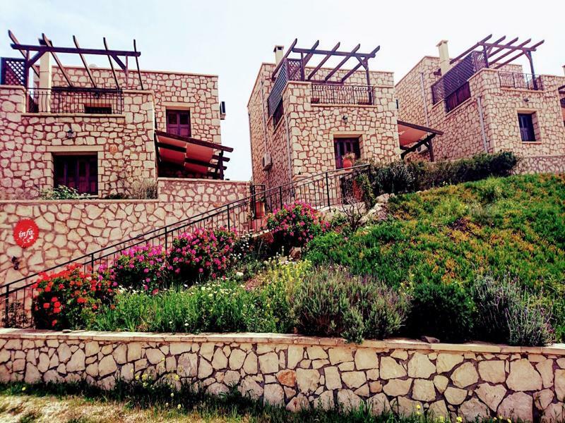 Ville Du Soleil - Exclusive Homes With Rustic Charm And Sensational Views Of The Mediterranean Sea Makrýgialos Dış mekan fotoğraf